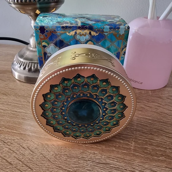 🎀ONLY $2 SHIPPING UNTIL 23/6🎀 Anna Sui  Powder Case - Picture 2 of 5
